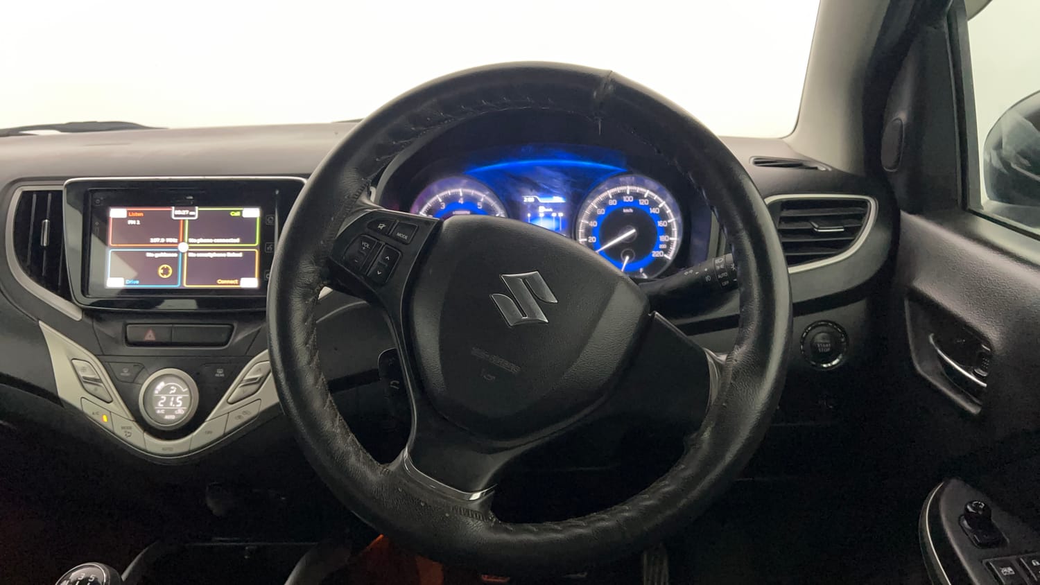 Used 2017 Maruti Suzuki Baleno Alpha 1.2 Petrol Manual interior STEERING VIEW