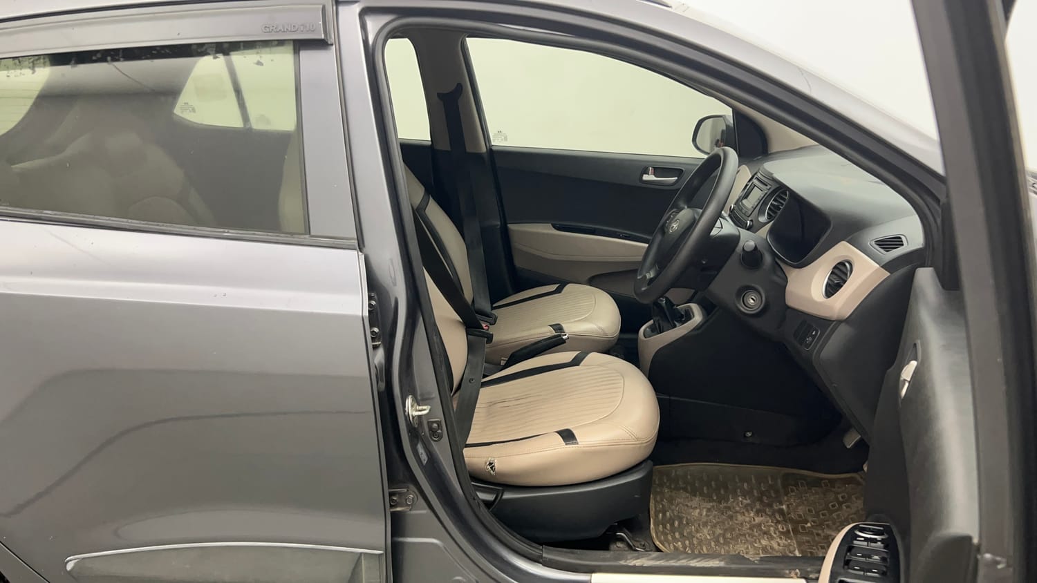 Used 2015 Hyundai Grand i10 Sportz 1.2 Kappa VTVT Petrol Manual interior RIGHT SIDE FRONT DOOR CABIN VIEW