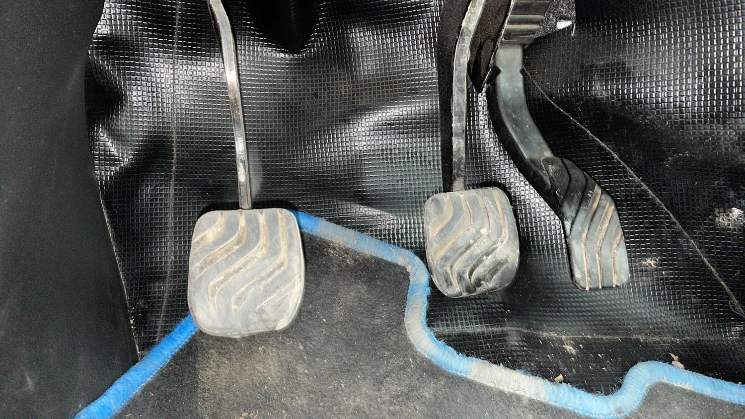 Used 2021 Renault Kiger RXT (O) MT Petrol Manual interior PEDALS VIEW
