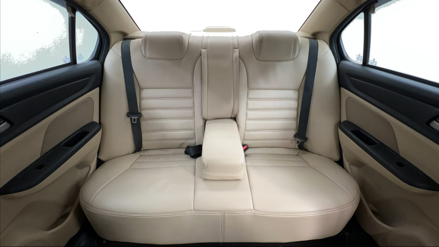 Used 2024 Honda Amaze 1.2 VX i-VTEC CNG (Outside Fitted) Cng Manual interior REAR SEAT CONDITION VIEW