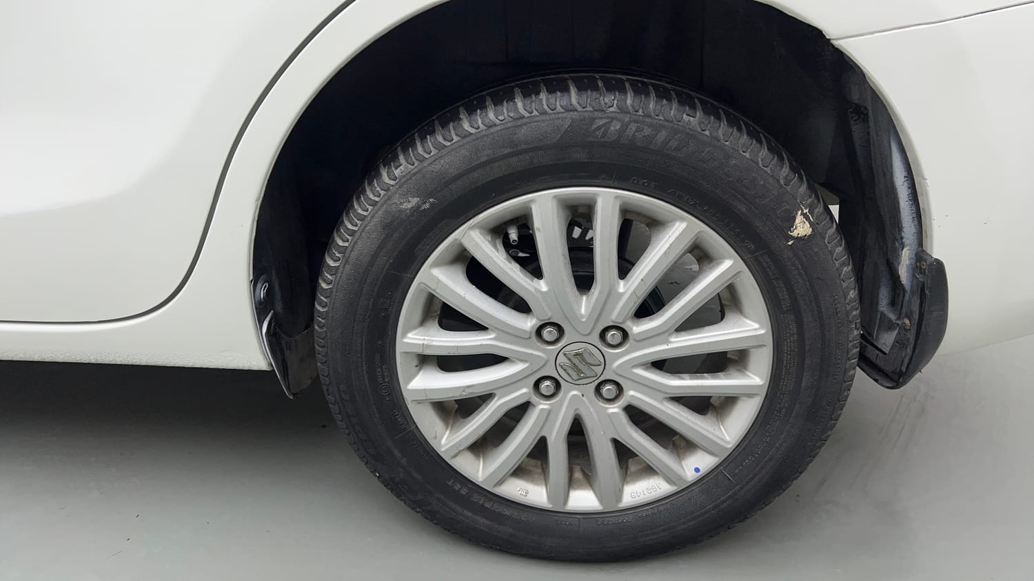 Used 2019 Maruti Suzuki Dzire ZXi AMT Petrol Automatic tyres LEFT REAR TYRE RIM VIEW
