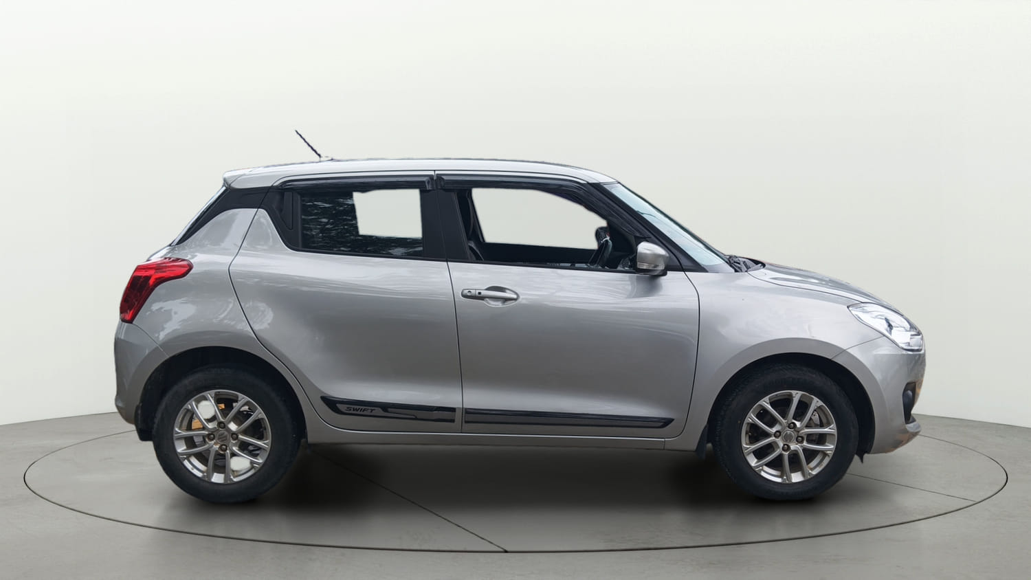 Used 2020 Maruti Suzuki Swift ZXi Petrol Manual exterior RIGHT SIDE VIEW
