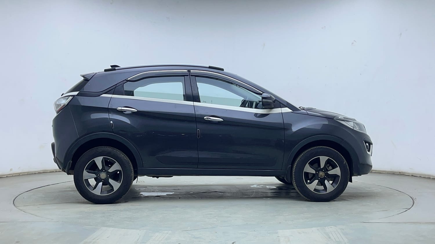 Used 2019 Tata Nexon XZA Plus Petrol Petrol Automatic exterior RIGHT SIDE VIEW