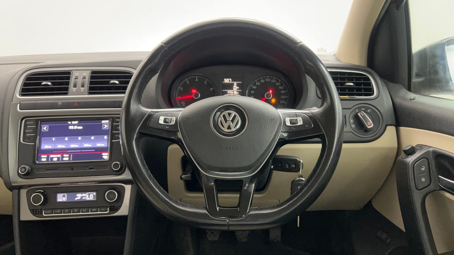 Used 2020 Volkswagen Vento Highline Plus 1.0L TSI Petrol Manual interior STEERING VIEW