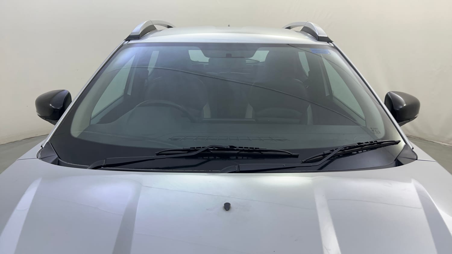 Used 2021 Renault Kiger RXZ 1.0 Turbo MT CNG (Outside Fitted) Cng Manual exterior FRONT WINDSHIELD VIEW