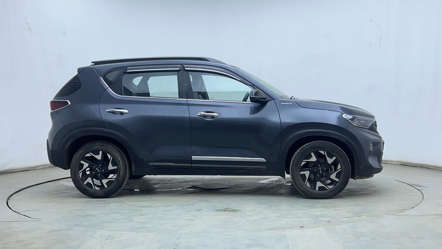 Used 2022 Kia Sonet Anniversary Edition 1.0 DCT Petrol Automatic exterior RIGHT SIDE VIEW
