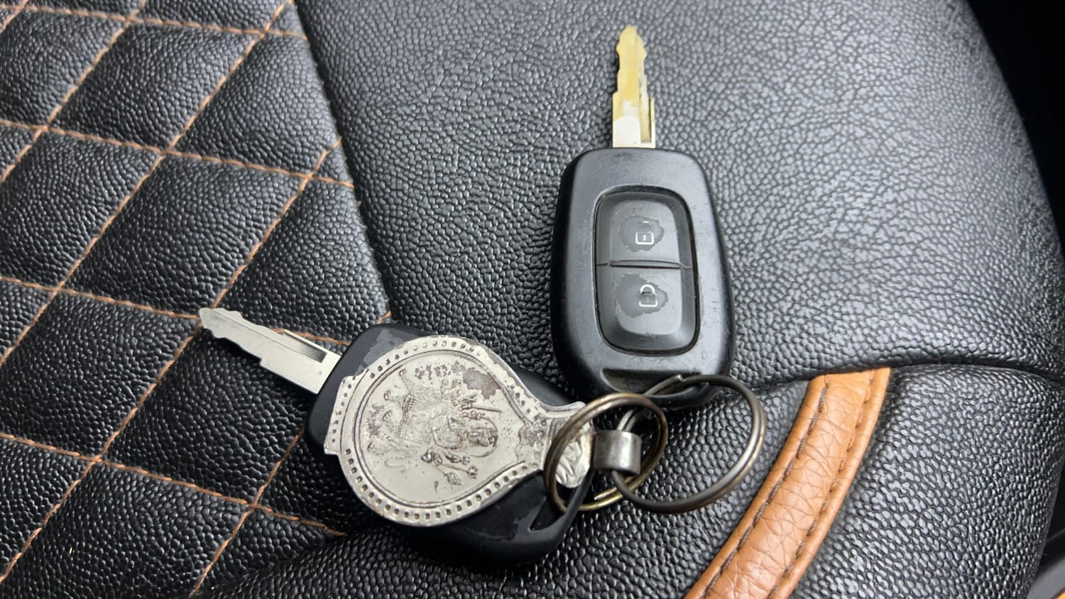 Used 2020 Renault Kwid CLIMBER 1.0 AMT Opt Petrol Automatic extra CAR KEY VIEW