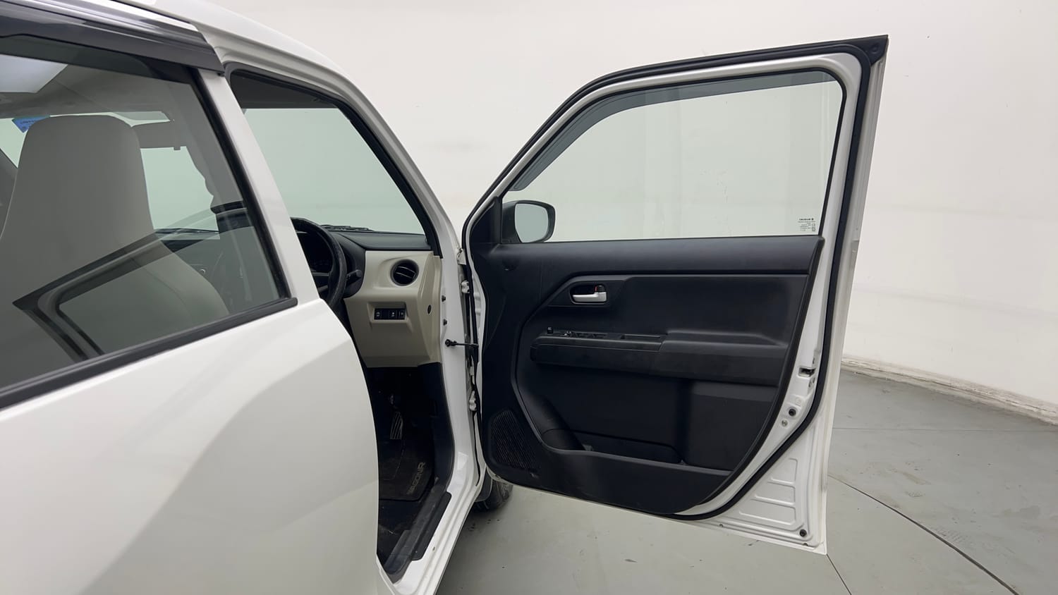 Used 2024 Maruti Suzuki Wagon R VXI 1.0 Petrol Manual interior RIGHT FRONT DOOR OPEN VIEW