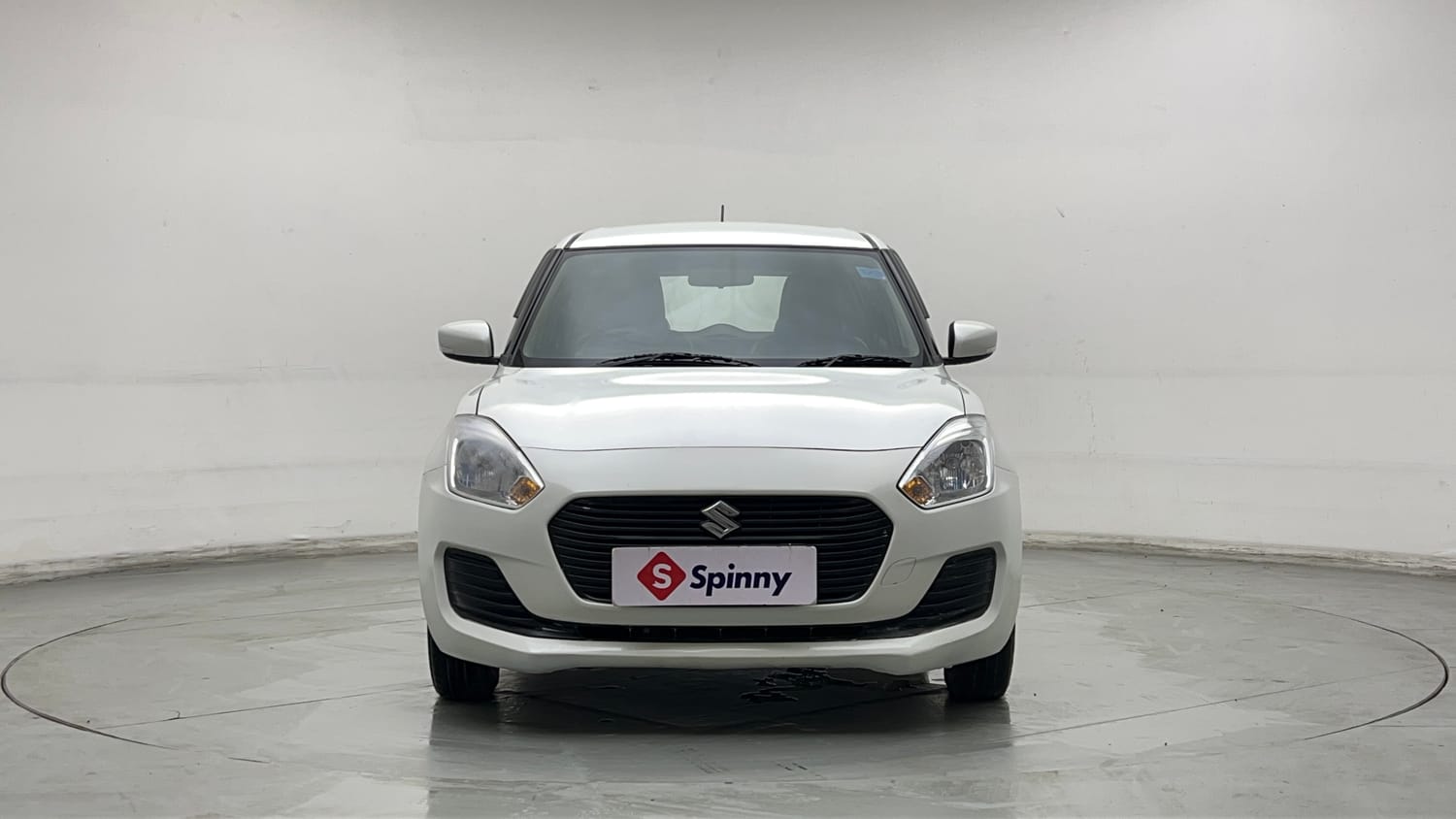 Used 2019 Maruti Suzuki Swift VXi AMT Petrol Automatic exterior FRONT VIEW