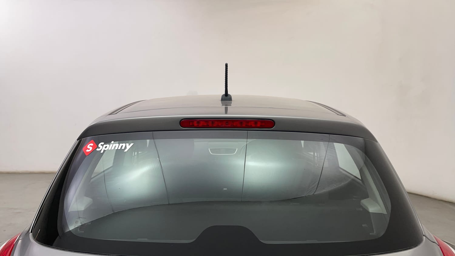 Used 2014 Maruti Suzuki Swift VXi Petrol Manual exterior BACK WINDSHIELD VIEW