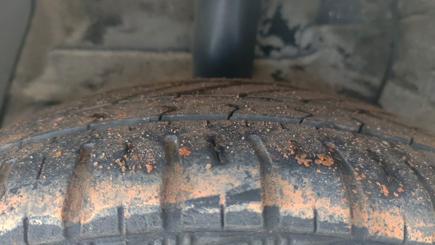 Used 2017 Hyundai Xcent SX Petrol Manual tyres RIGHT REAR TYRE TREAD VIEW