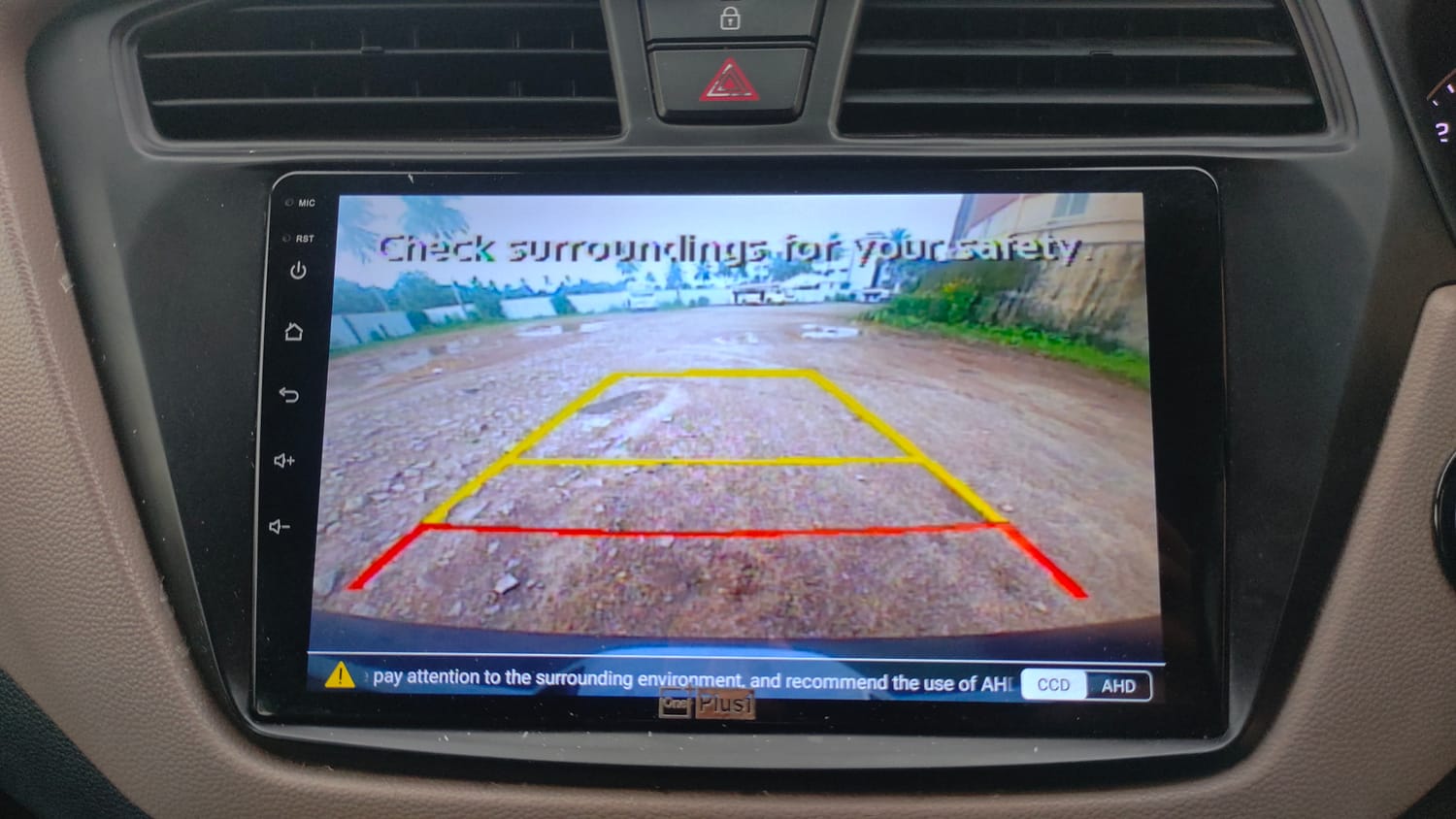 Used 2017 Hyundai Elite i20 Asta 1.2 (O) Petrol Manual top_features Rear camera