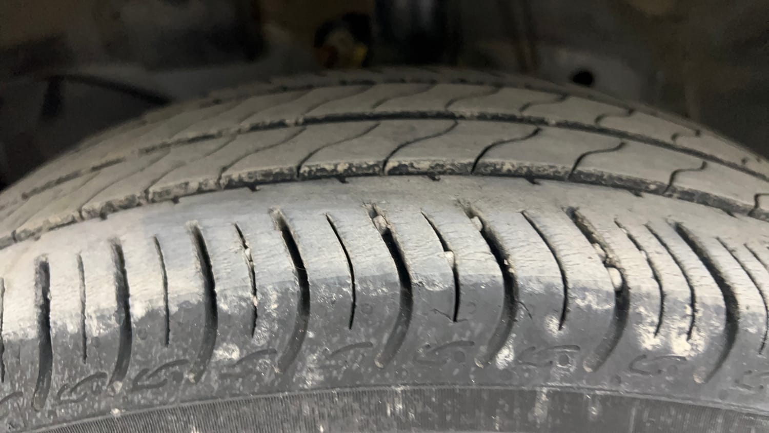 Used 2024 Honda Amaze 1.2 VX i-VTEC CNG (Outside Fitted) Cng Manual tyres LEFT FRONT TYRE TREAD VIEW
