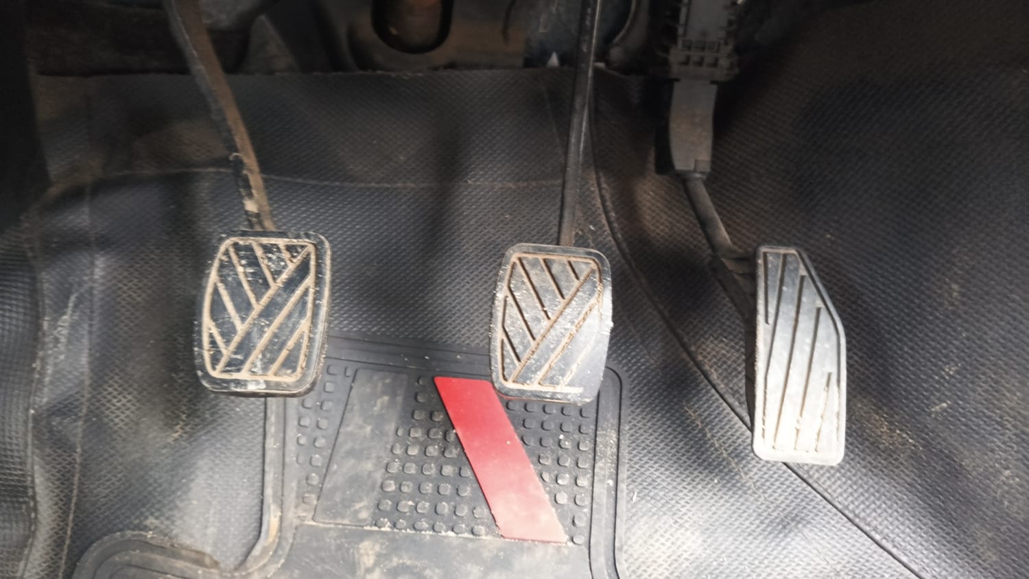 Used 2020 Maruti Suzuki Swift ZXi Petrol Manual interior PEDALS VIEW