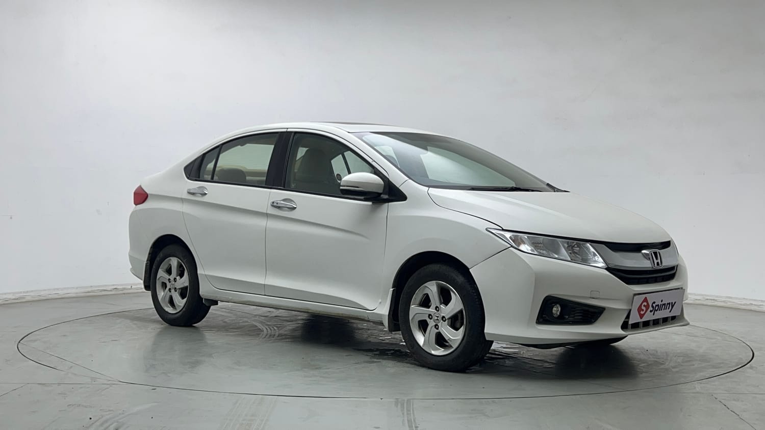 Used 2015 Honda City VX CVT Petrol Automatic exterior RIGHT FRONT CORNER VIEW