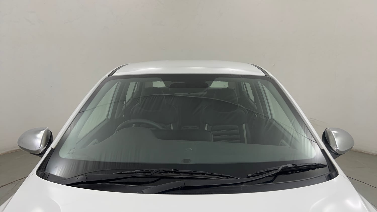 Used 2020 Hyundai Aura SX Plus 1.2 AMT Petrol Petrol Automatic exterior FRONT WINDSHIELD VIEW