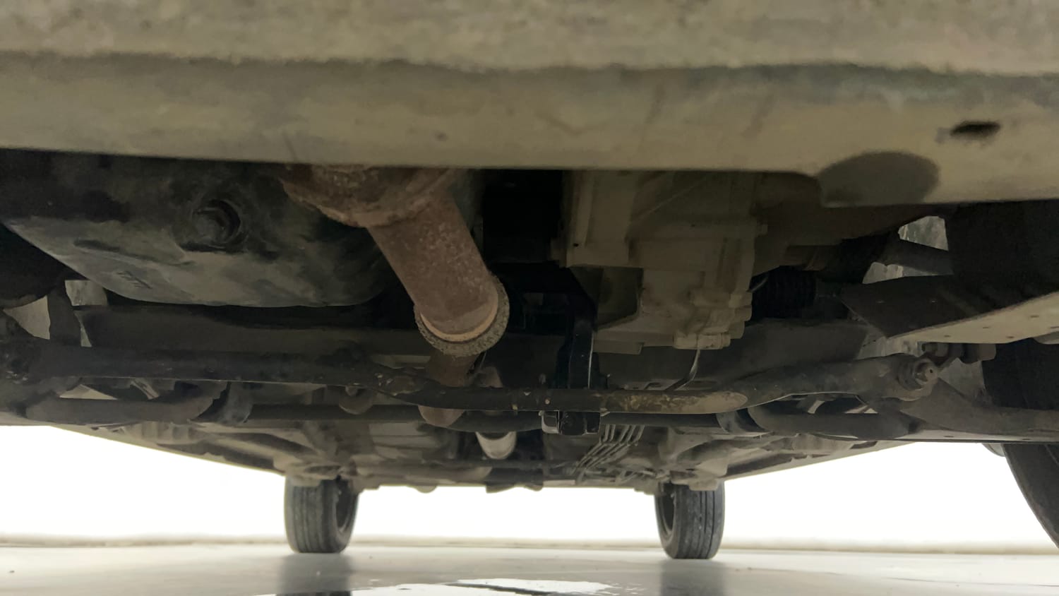 Used 2022 Tata Tigor XZ CNG Cng Manual extra FRONT LEFT UNDERBODY VIEW