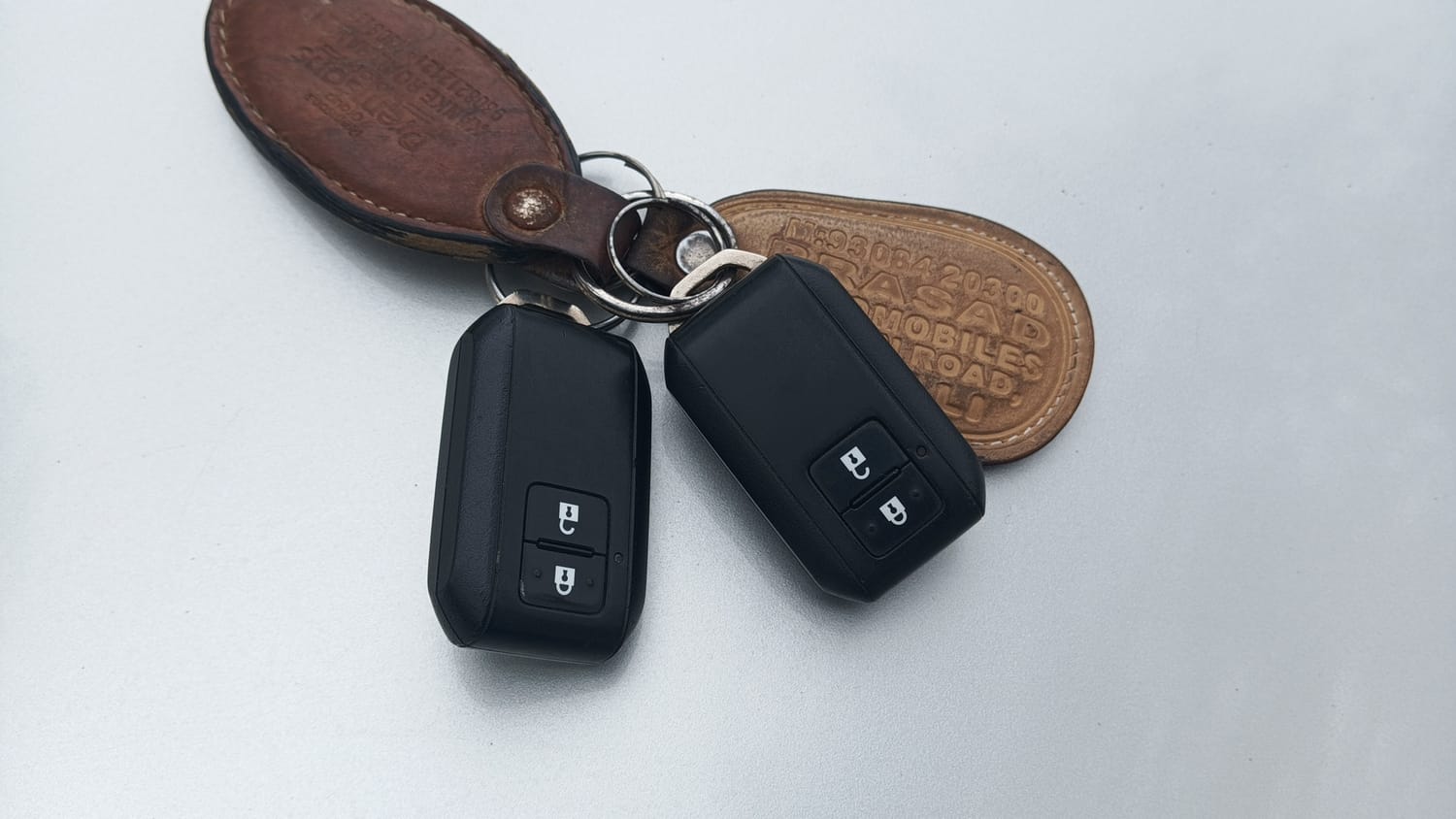 Used 2020 Maruti Suzuki Swift ZXi Petrol Manual extra CAR KEY VIEW