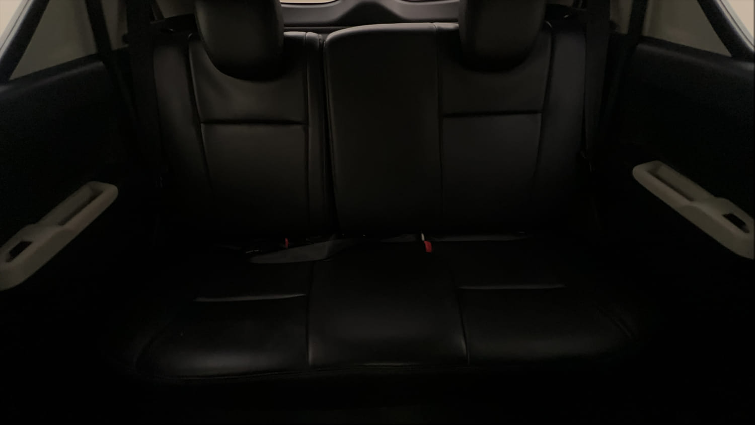 Used 2018 Maruti Suzuki Ignis Alpha 1.2 AMT Petrol Automatic interior REAR SEAT CONDITION VIEW