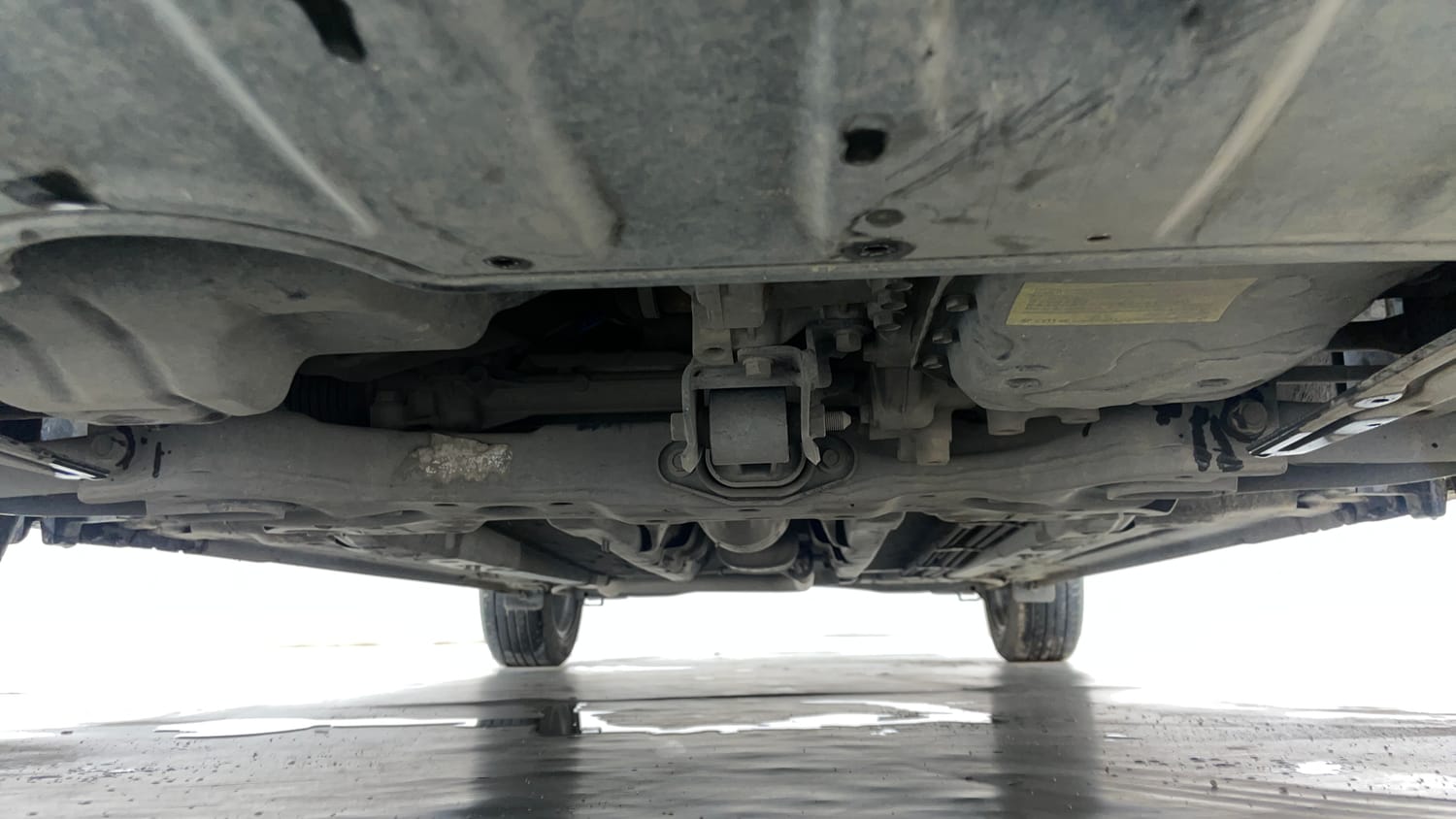 Used 2023 Hyundai Verna SX 1.5 Petrol IVT Petrol Automatic extra FRONT LEFT UNDERBODY VIEW