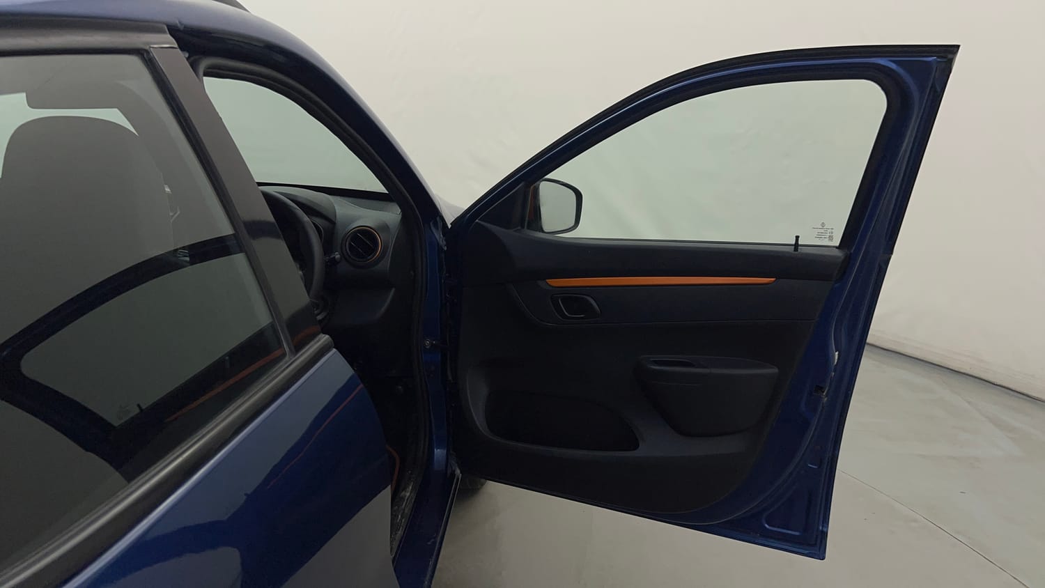 Used 2017 Renault Kwid CLIMBER 1.0 AMT Petrol Automatic interior RIGHT FRONT DOOR OPEN VIEW
