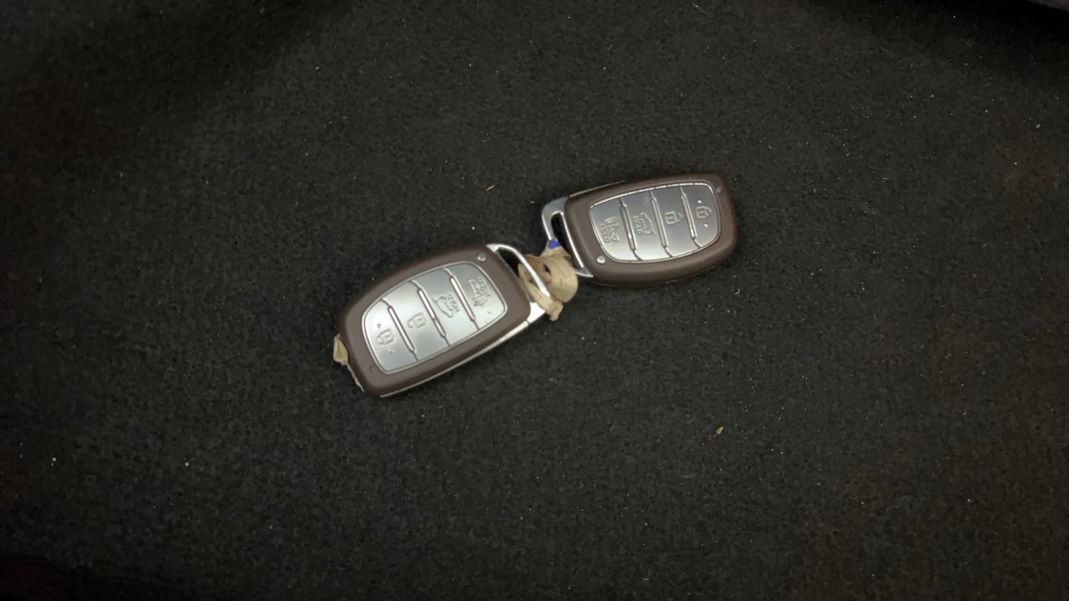 Used 2022 Hyundai New i20 Asta (O) 1.2 MT Petrol Manual extra CAR KEY VIEW