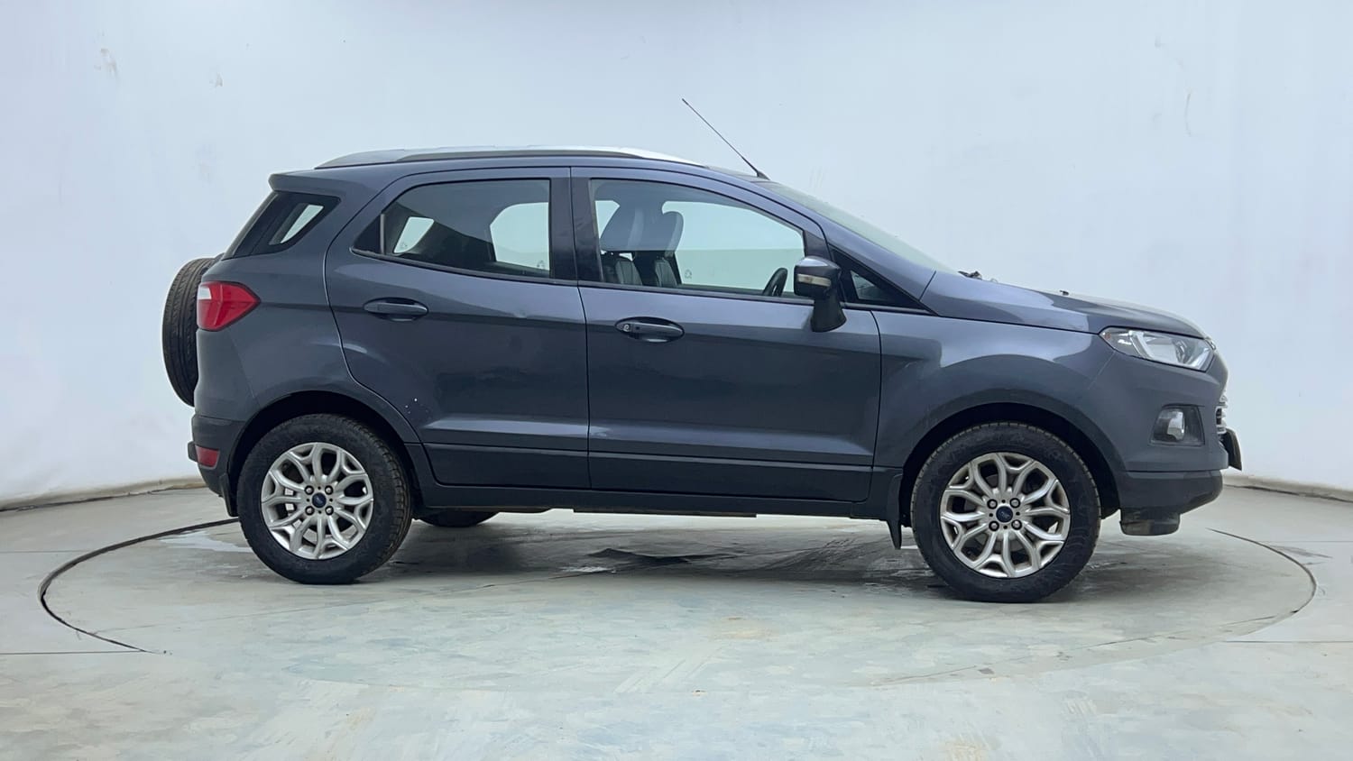 Used 2016 Ford EcoSport Titanium+ 1.5L TDCi Diesel Manual exterior RIGHT SIDE VIEW