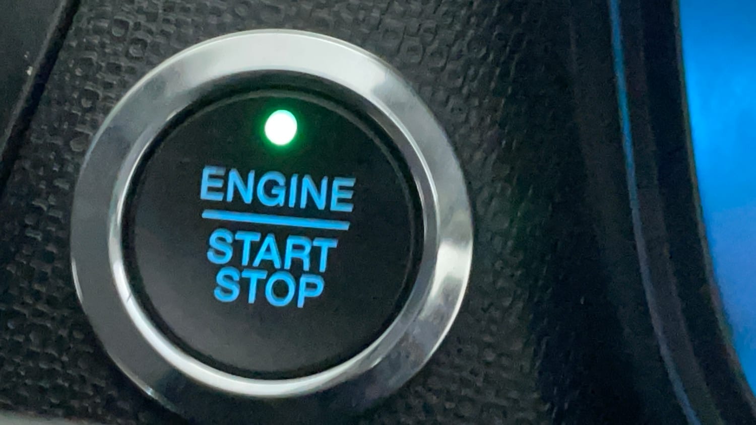 Used 2018 Ford EcoSport Titanium 1.5L Ti-VCT Petrol Manual top_features Keyless start