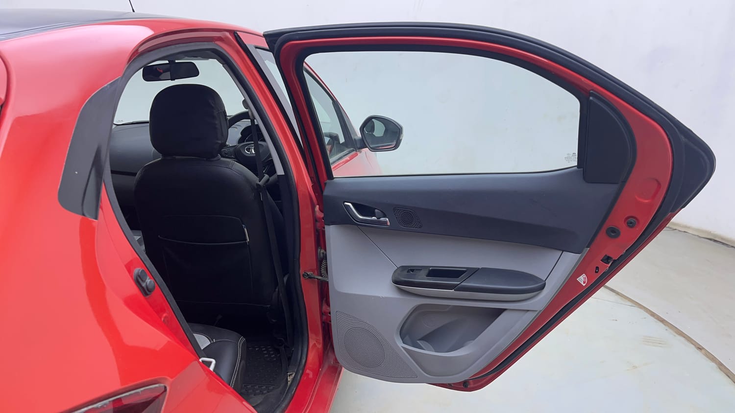 Used 2021 Tata Tiago XZA Plus Petrol Automatic interior RIGHT REAR DOOR OPEN VIEW
