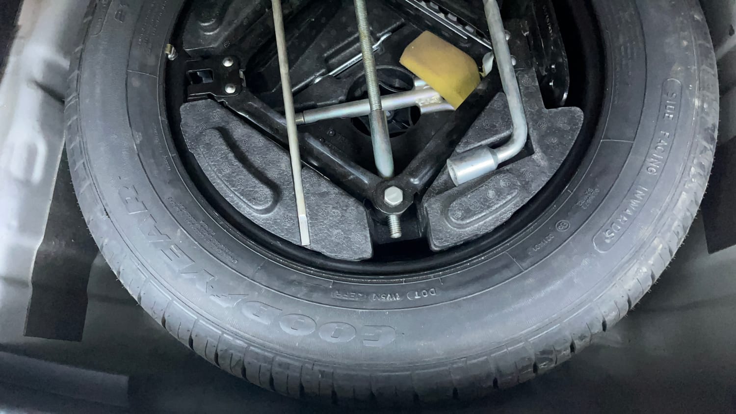 Used 2019 Tata Nexon XZA Plus Petrol Petrol Automatic tyres SPARE TYRE VIEW