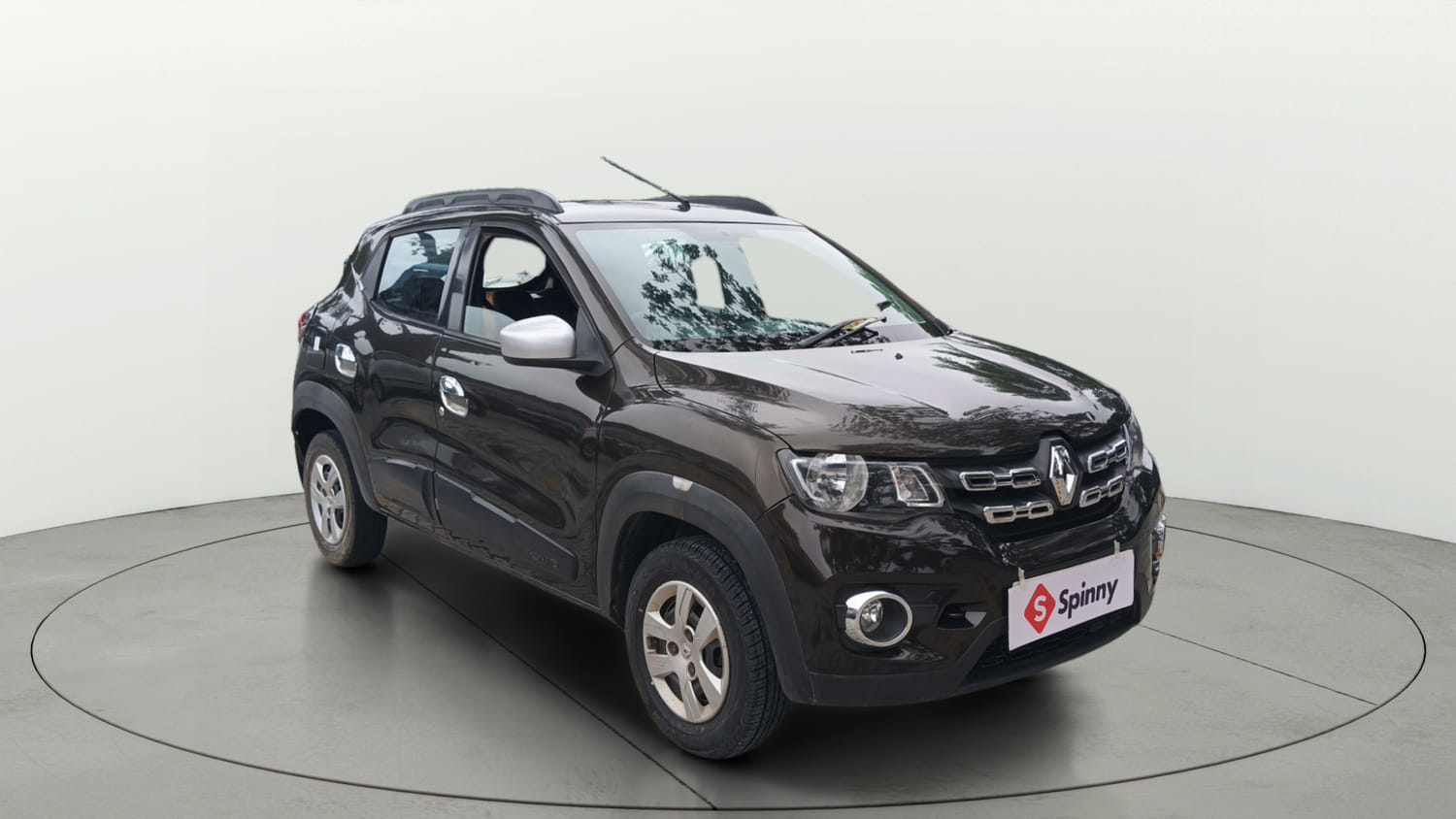Used 2017 Renault Kwid 1.0 RXT Petrol Manual exterior RIGHT FRONT CORNER VIEW