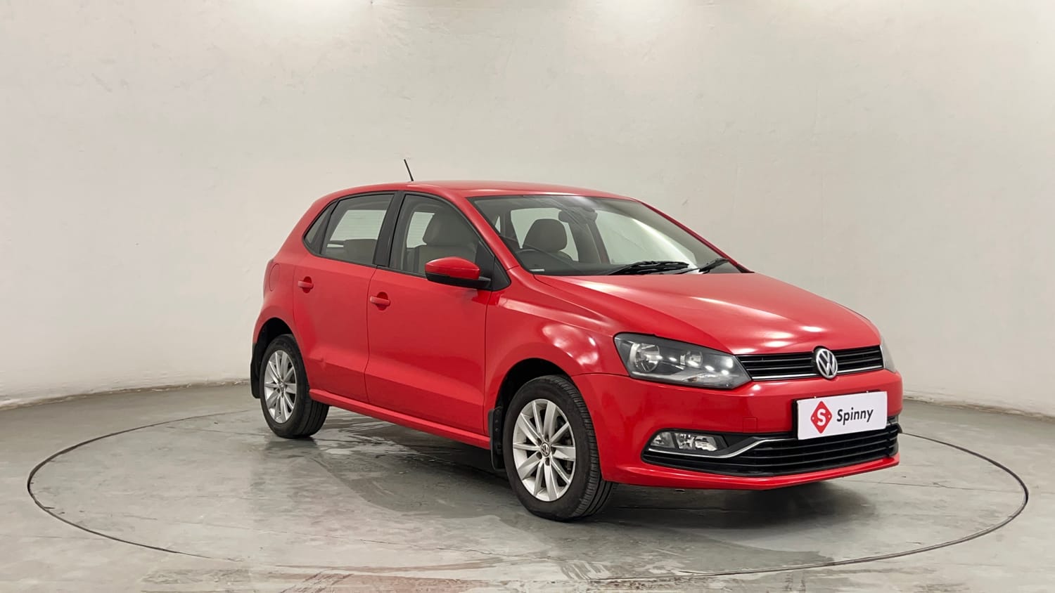 Used 2016 Volkswagen Polo Highline1.2L (P) Petrol Manual exterior RIGHT FRONT CORNER VIEW