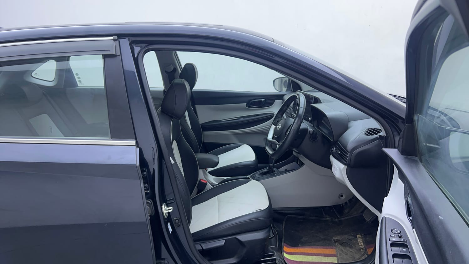 Used 2024 Hyundai New i20 Asta (O) 1.2 IVT Petrol Automatic interior RIGHT SIDE FRONT DOOR CABIN VIEW