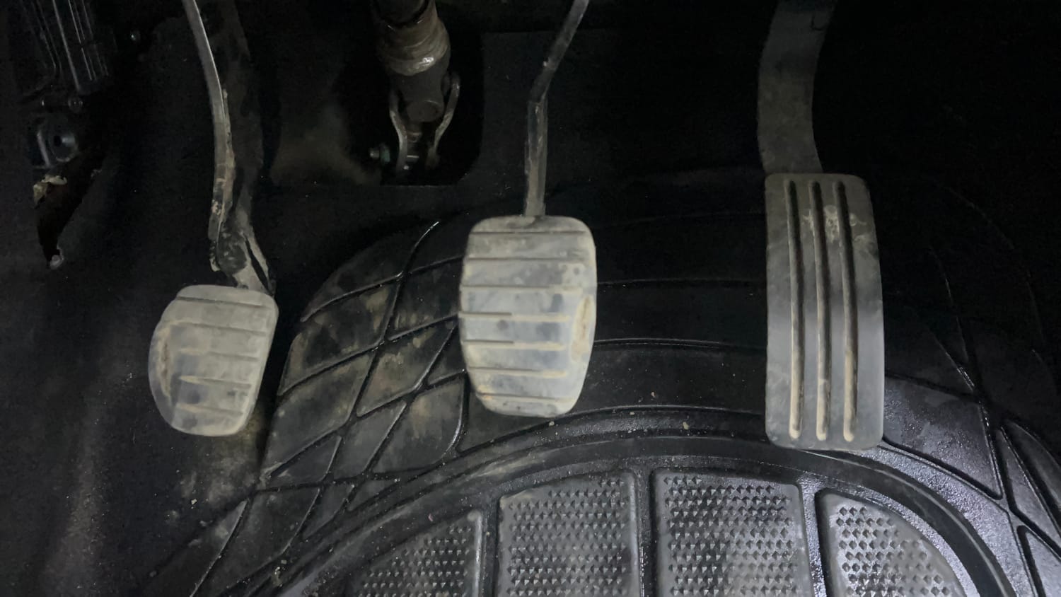 Used 2017 Renault Duster 85 PS RXS 4X2 MT Diesel Diesel Manual interior PEDALS VIEW