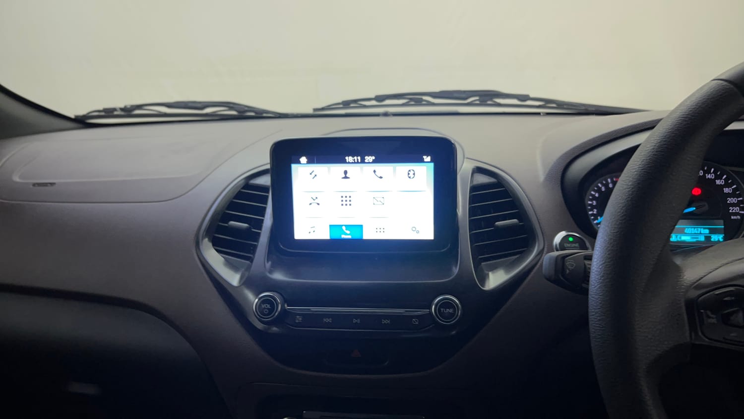 Used 2019 Ford Freestyle Titanium Plus 1.2 Ti-VCT Petrol Manual top_features Touch screen infotainment system