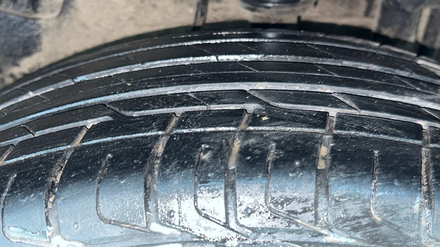 Used 2020 Tata Nexon XZA Plus (O) Dual Tone Petrol Automatic tyres LEFT REAR TYRE TREAD VIEW