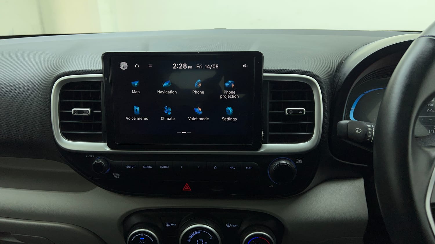 Used 2022 Hyundai Venue SX 1.2 Petrol Petrol Manual top_features Integrated (in-dash) music system