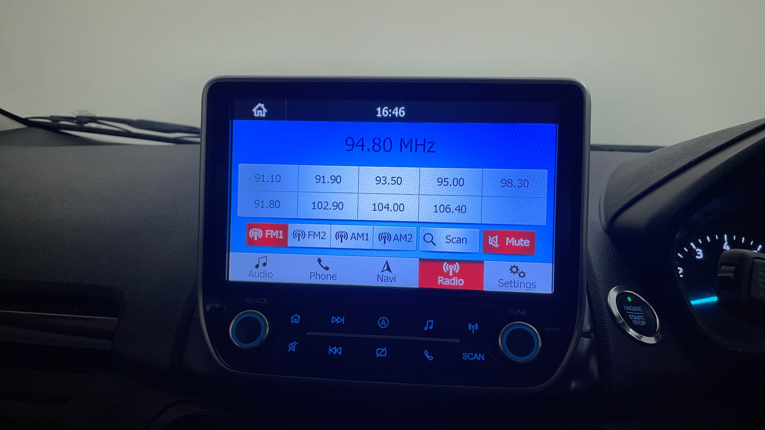 Used 2018 Ford EcoSport Titanium 1.5L Ti-VCT Petrol Manual top_features Integrated (in-dash) music system