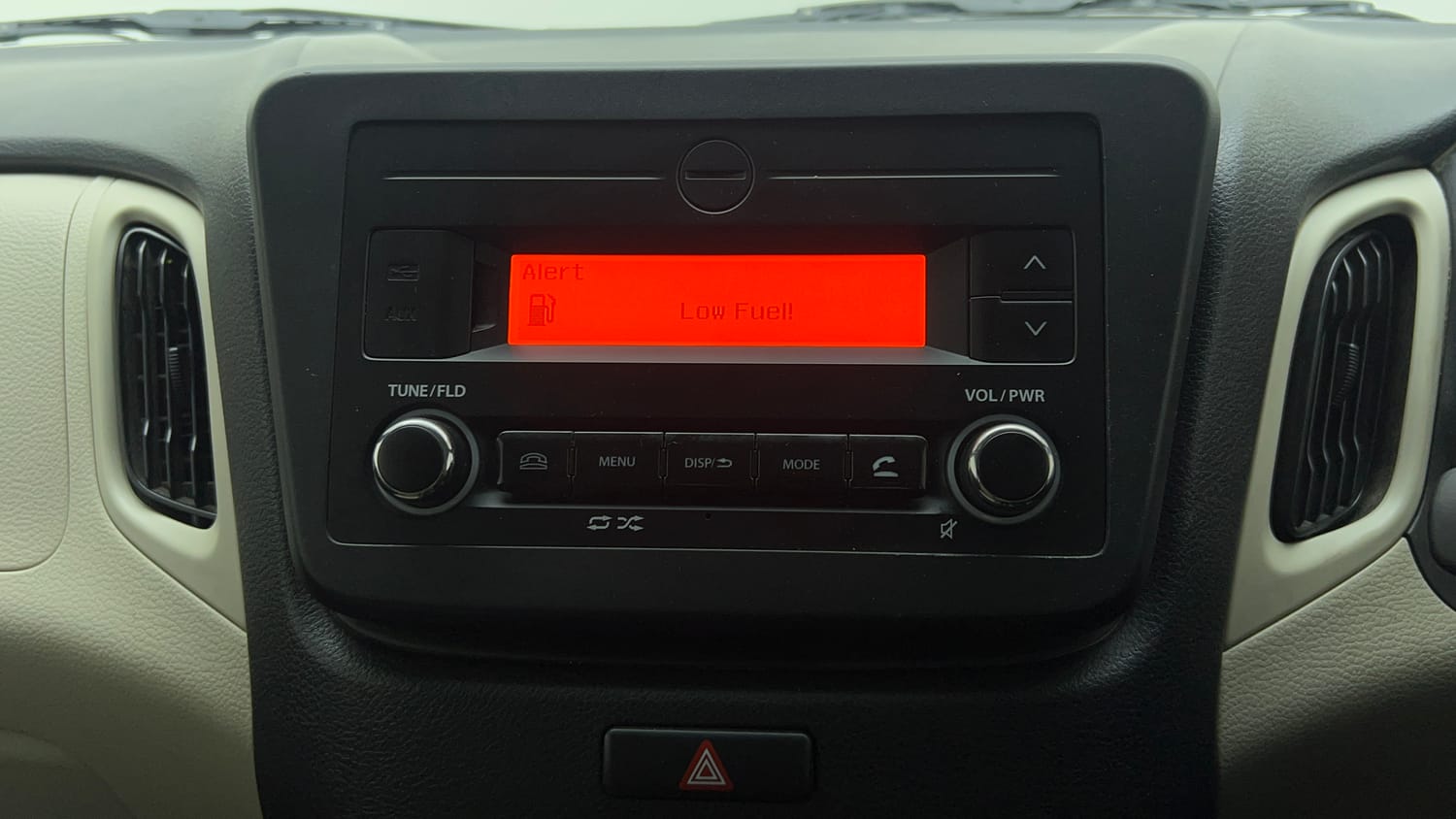 Used 2024 Maruti Suzuki Wagon R VXI 1.0 Petrol Manual top_features Integrated (in-dash) music system