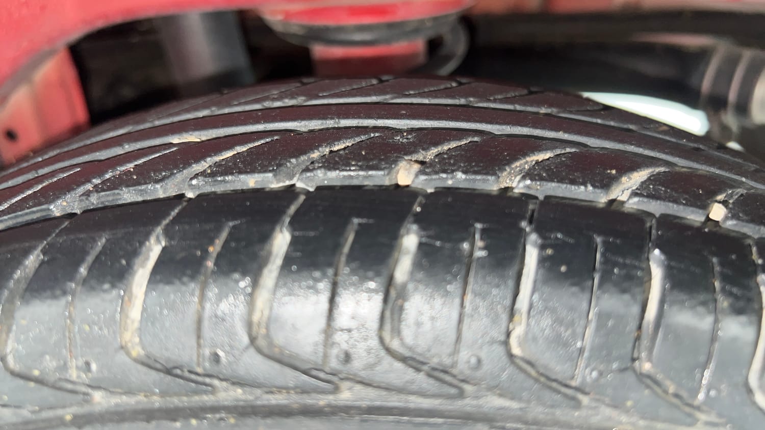 Used 2014 Maruti Suzuki Alto 800 Lxi Petrol Manual tyres LEFT REAR TYRE TREAD VIEW