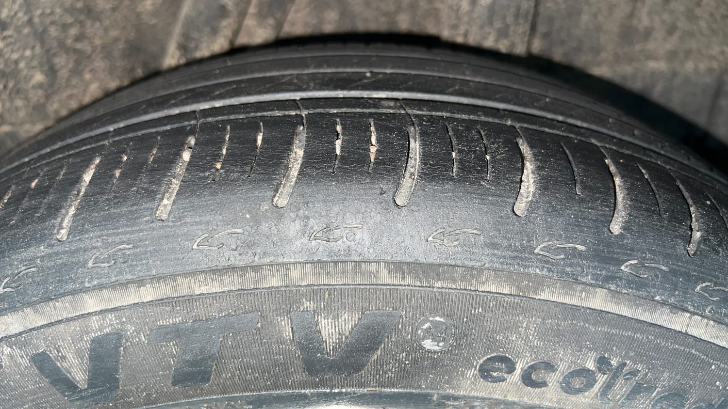 Used 2023 Honda City V Petrol CVT Petrol Automatic tyres LEFT REAR TYRE TREAD VIEW