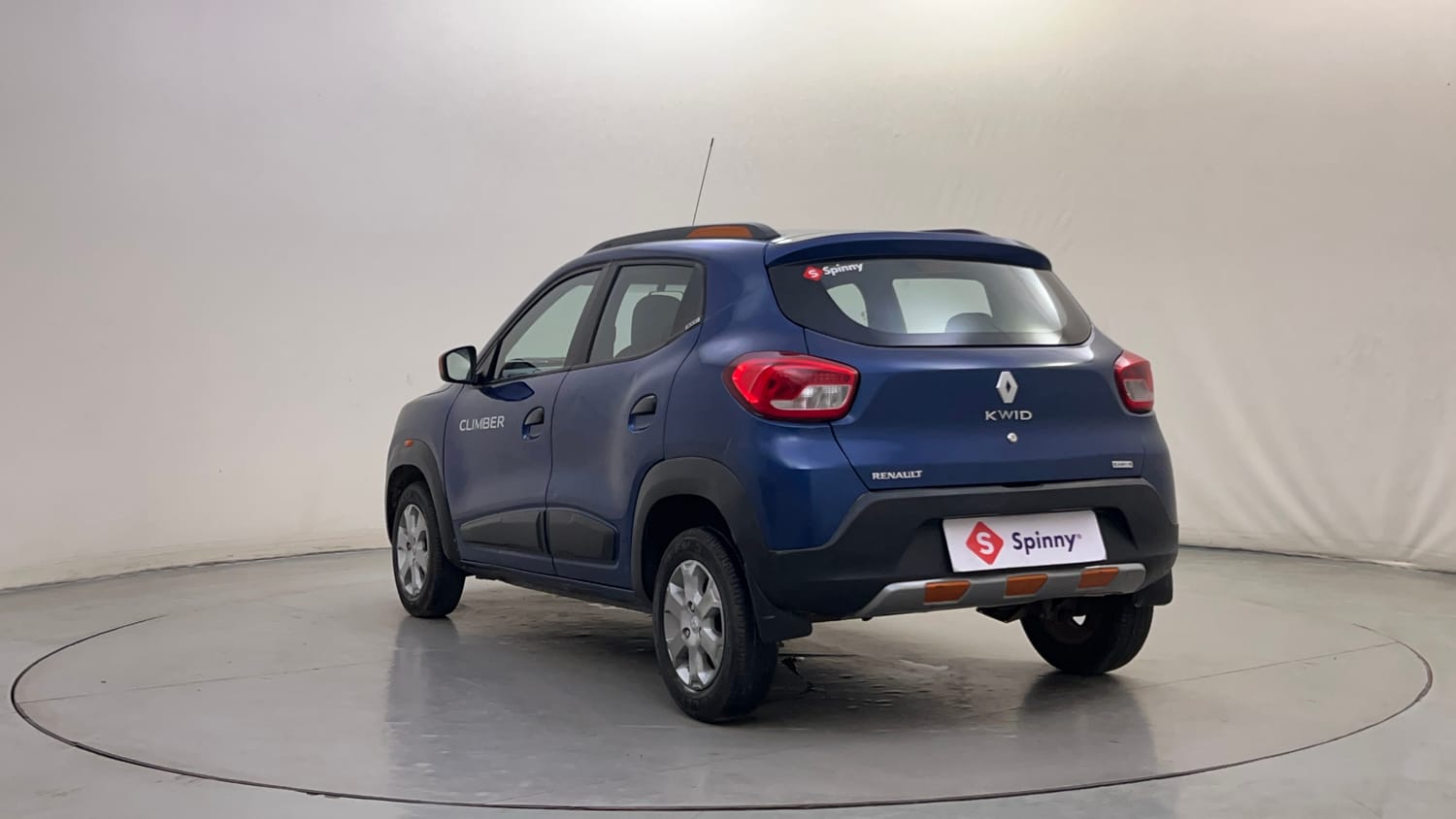 Used 2017 Renault Kwid CLIMBER 1.0 AMT Petrol Automatic exterior LEFT REAR CORNER VIEW