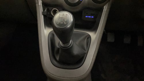 Used 2012 Hyundai i10 Sportz 1.2 Kappa2 Petrol Manual interior GEAR  KNOB VIEW