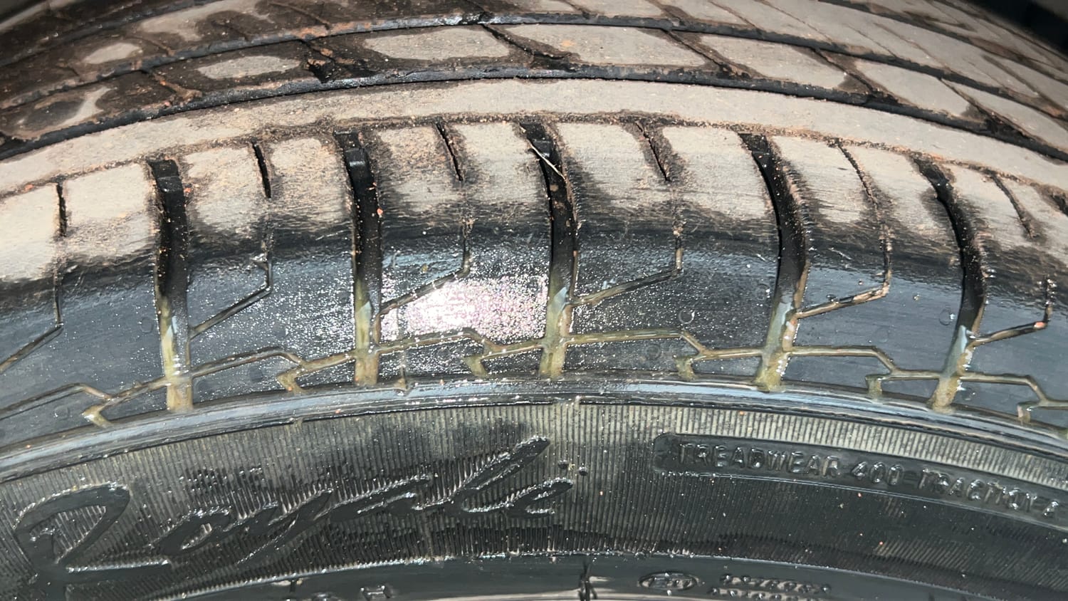 Used 2023 Hyundai Creta SX 1.5 Petrol Petrol Manual tyres RIGHT FRONT TYRE TREAD VIEW