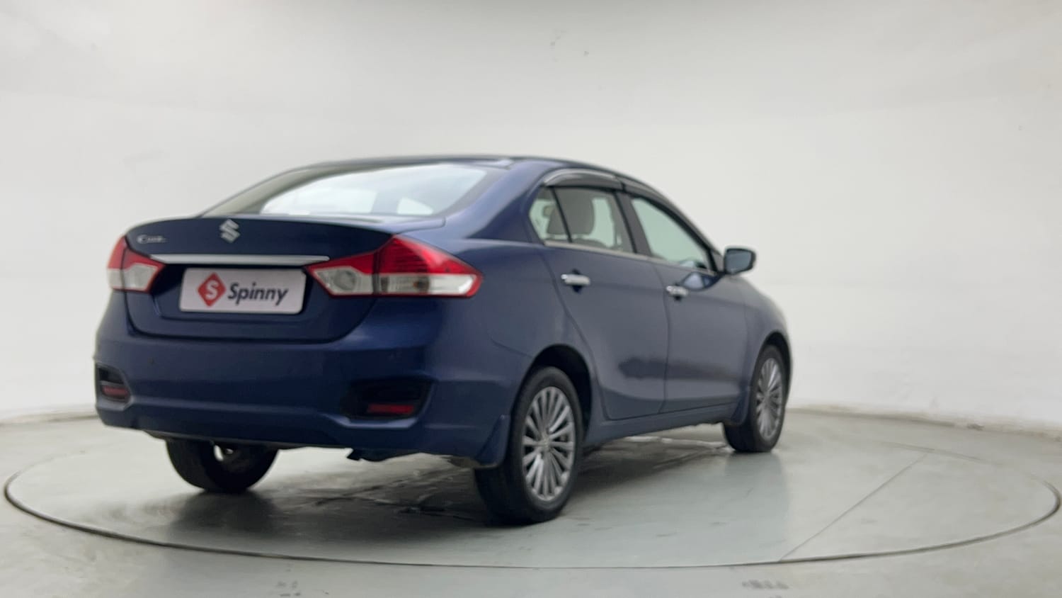 Used 2018 Maruti Suzuki Ciaz Alpha 1.4 MT Petrol Manual exterior RIGHT REAR CORNER VIEW