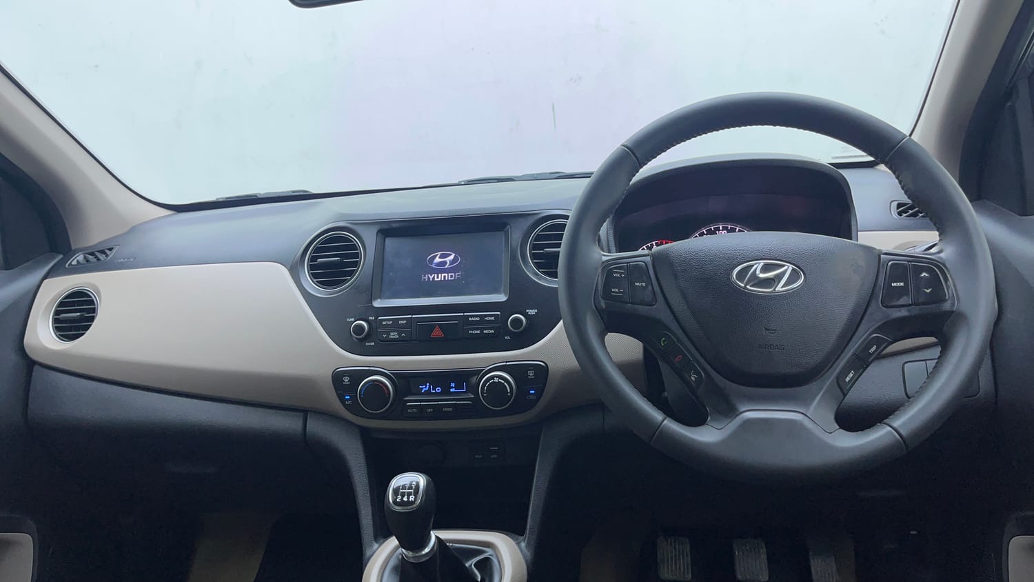 Used 2017 Hyundai Grand i10 Asta 1.2 Kappa VTVT Petrol Manual interior DASHBOARD VIEW