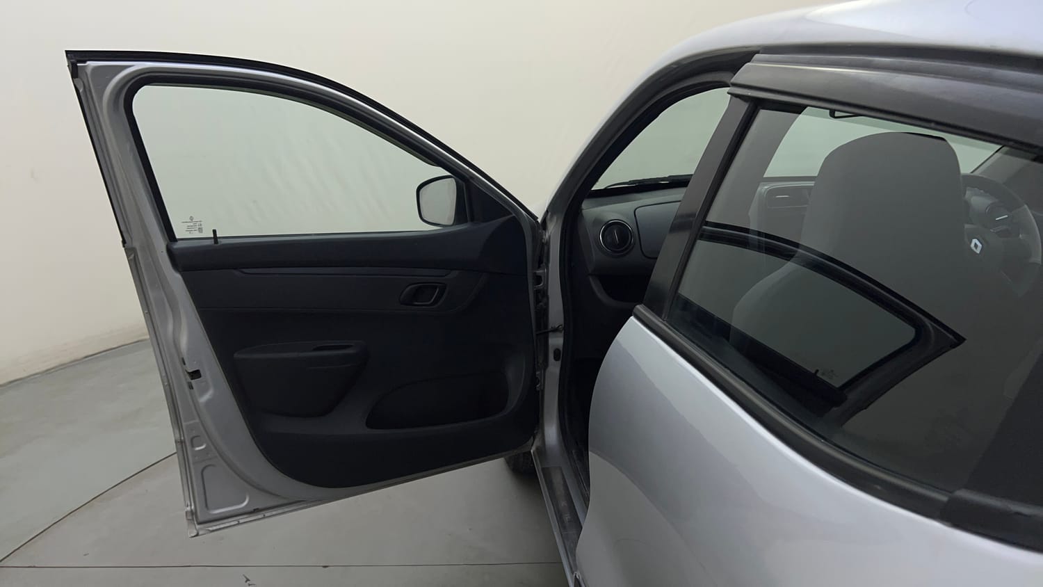 Used 2016 Renault Kwid RXT Petrol Manual interior LEFT FRONT DOOR OPEN VIEW