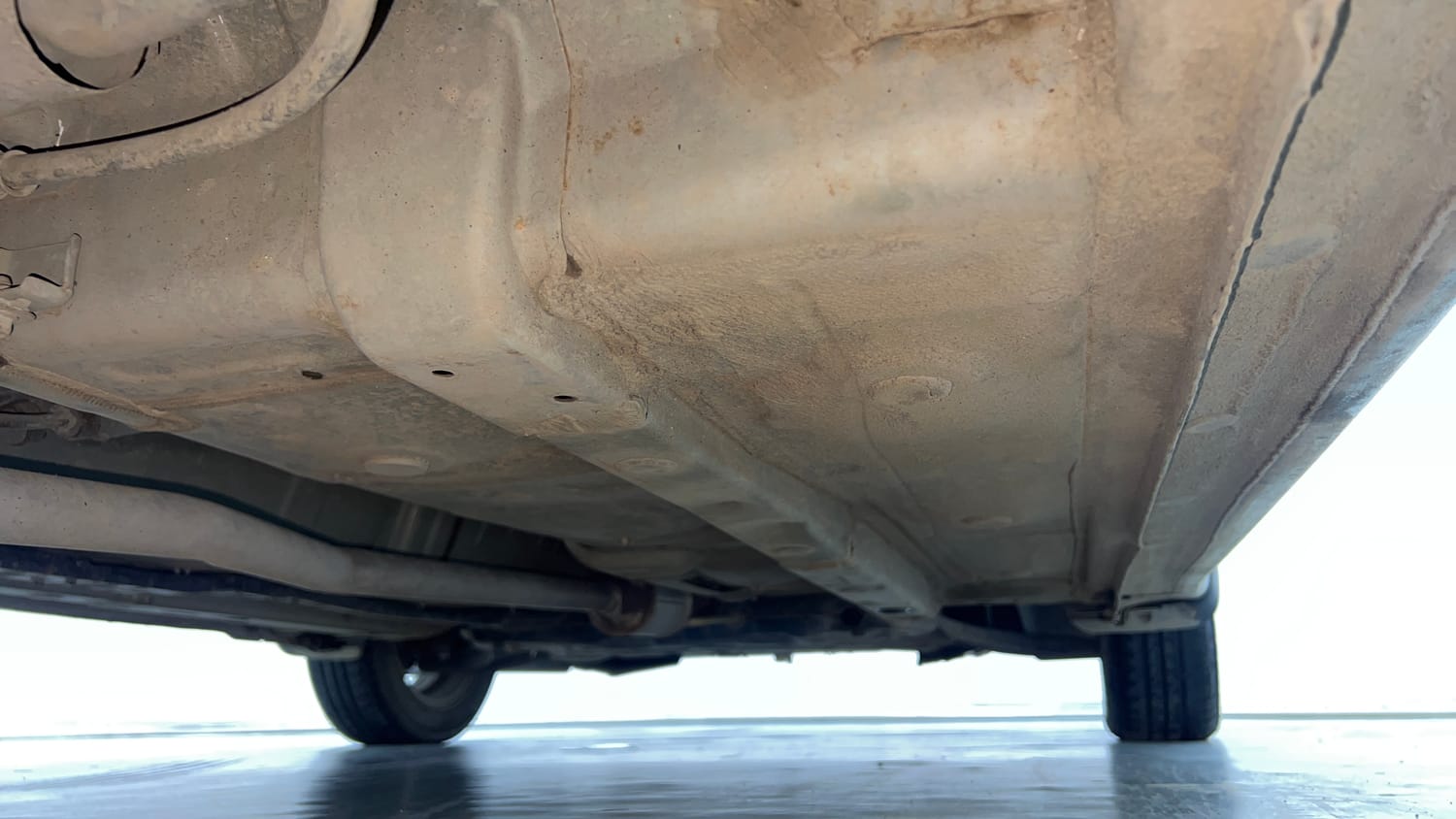 Used 2015 Hyundai Grand i10 Asta AT 1.2 Kappa VTVT Petrol Automatic extra REAR RIGHT UNDERBODY VIEW