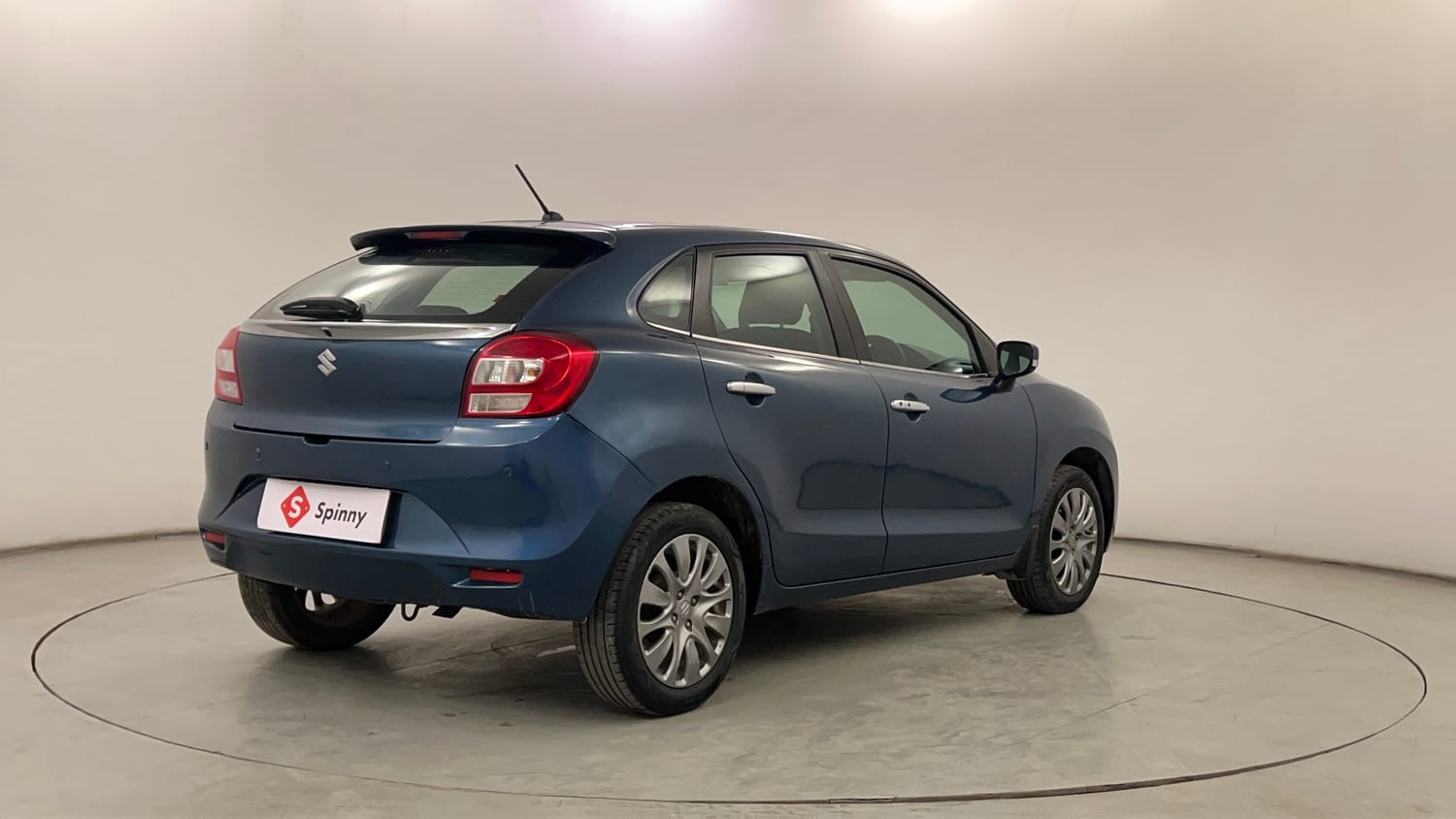 Used 2016 null Petrol Manual exterior RIGHT REAR CORNER VIEW