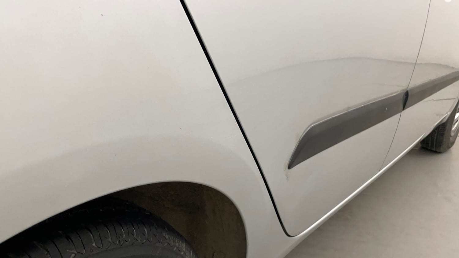 Used 2013 Hyundai i10 Magna 1.2 Kappa2 Petrol Manual dents MINOR DENT